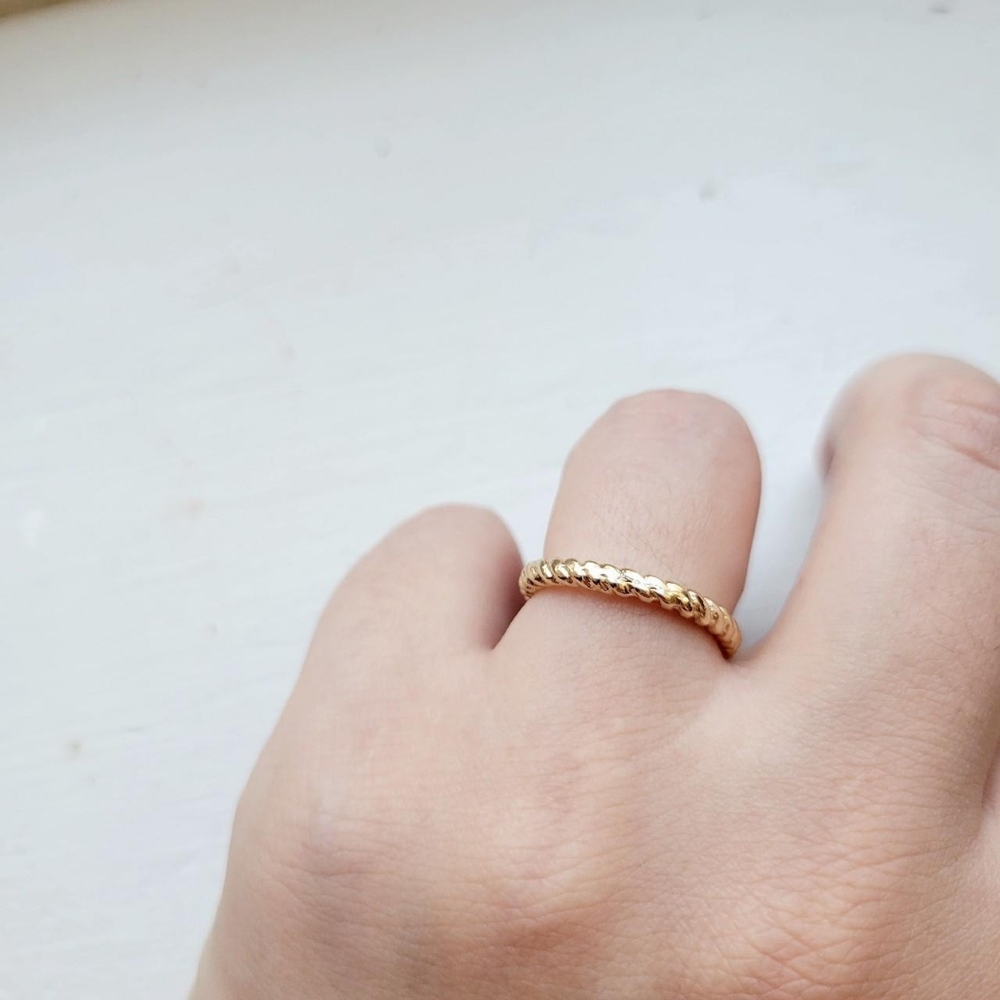 Classic Dainty Gold Twist Ring Band